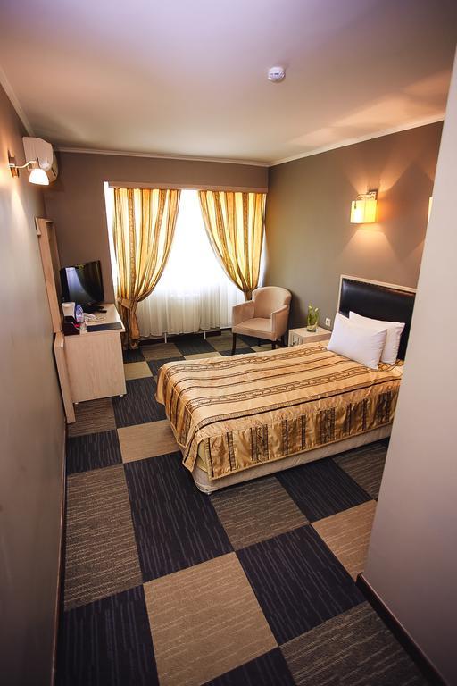 Aktau Hotel Dış mekan fotoğraf